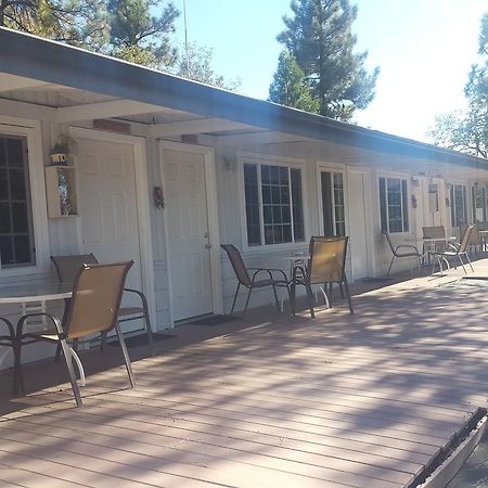 Bluebird Cottage Inn 爱德怀 外观 照片